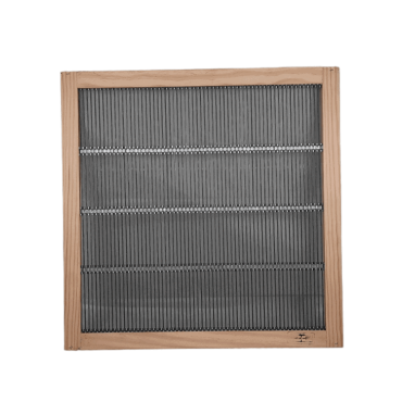 Grade Excluidora de Rainha em Arame 43 × 43 cm – Lusitana e Reversível Grade Excluidora de Rainha em Arame 43 × 43 cm – Lusitana e Reversível
